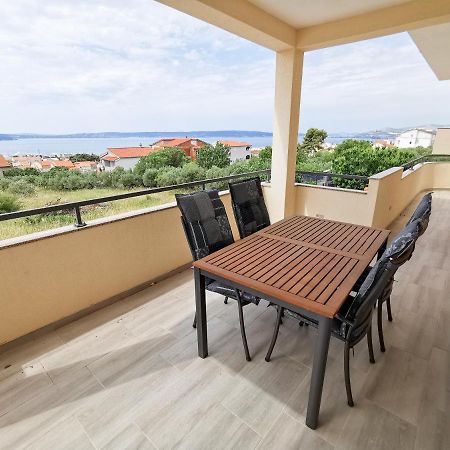 A4 Apartmani Kevic Kaštela Eksteriør bilde