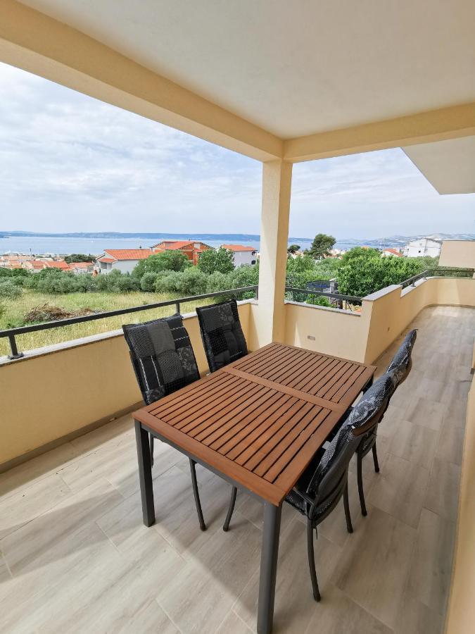 A4 Apartmani Kevic Kaštela Eksteriør bilde